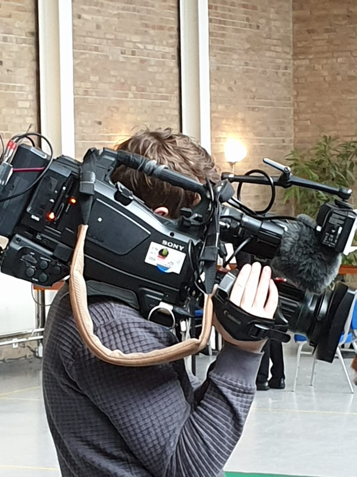 Cameraploeg RTV Drenthe over de vloer - De Schulp